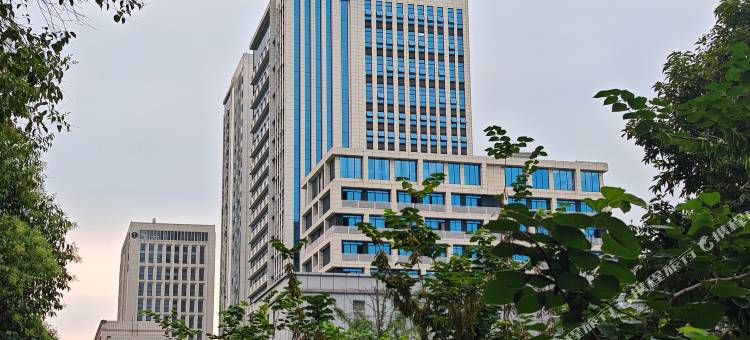 绵阳慢下酒店(高铁站市政府店)图片