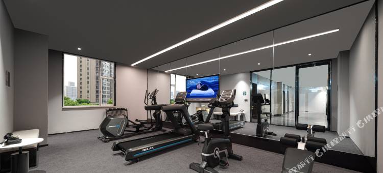 乌鲁木齐医学院师范大学亚朵酒店图片