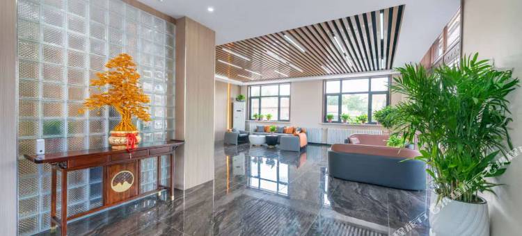 阿里巴巴酒店(乌兰布统草原景区店)图片