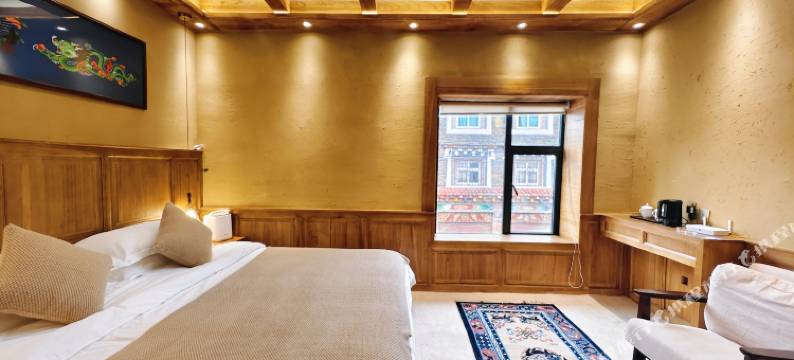 赞粑民宿(塔公草原店)图片