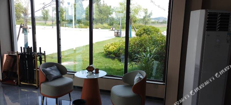 湖山荟民宿接待中心图片