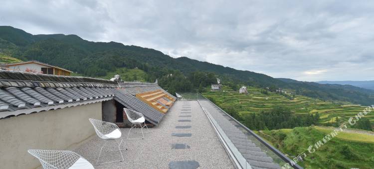 野奢云上梯夕民宿图片