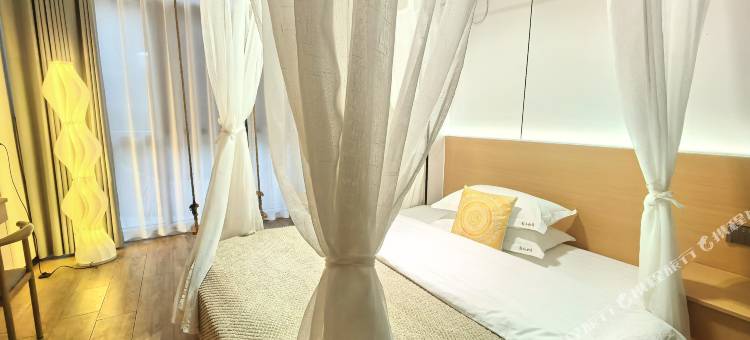 观山如是民宿(葛仙山风景区店)图片