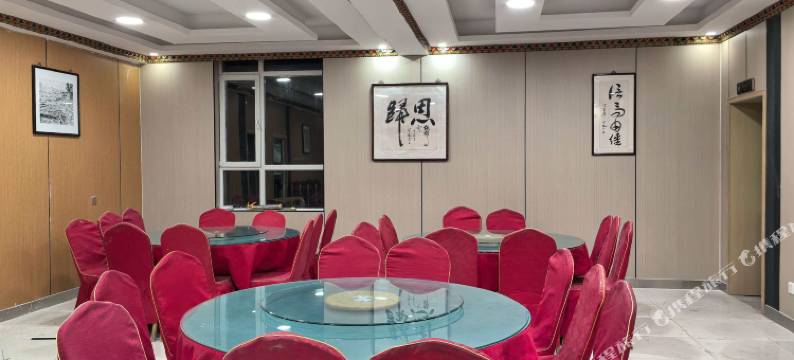 云美观景酒店(青海湖二郎剑景区店)图片