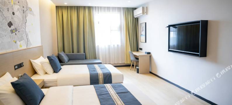 阜阳临泉青皮树酒店(大润发翔海金街店)图片