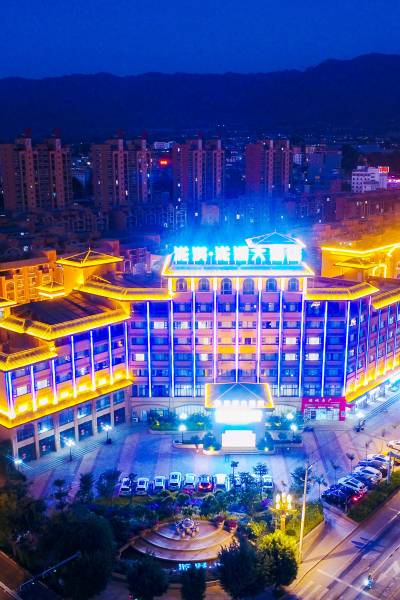 元谋泷淇·泷湖大酒店图片