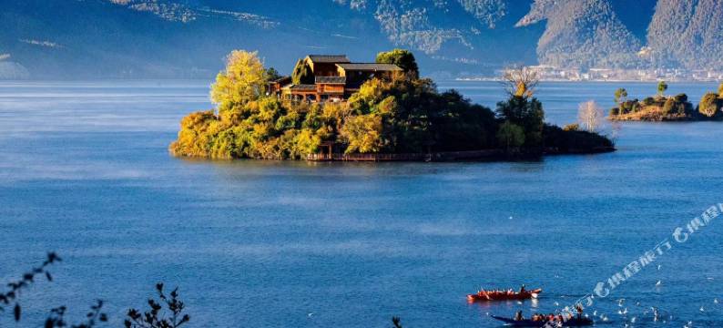 泸沽湖安娜俄半岛湖景精品酒店图片