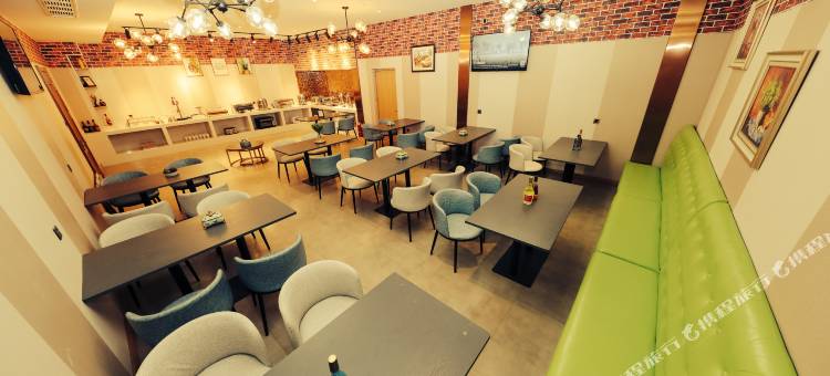 喆啡酒店(青岛红岛高铁站会展中心店)图片