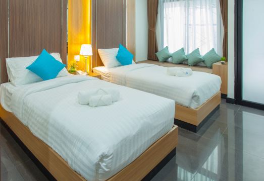 Thanburi Hotel Hotel Overview