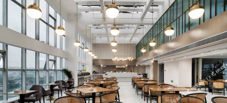 豪非特酒店(广安吾悦广场店)图片