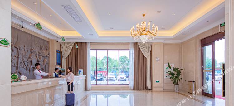 维也纳酒店(随州白云湖御山墅店)图片