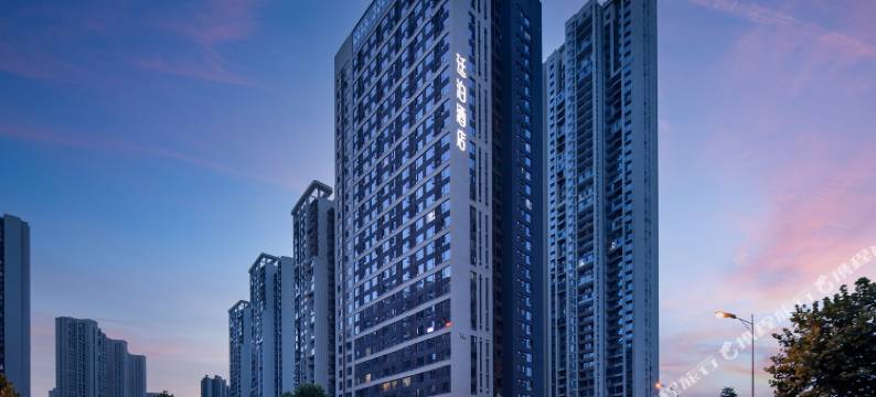 廷泊酒店(梅溪湖西地铁站桃花岭公园店)图片