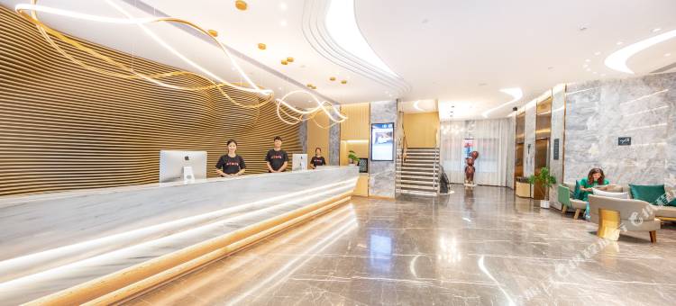 深圳南山西丽地铁站亚朵酒店图片