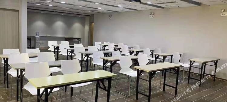庭美酒店(淄博万象汇八大局店)图片