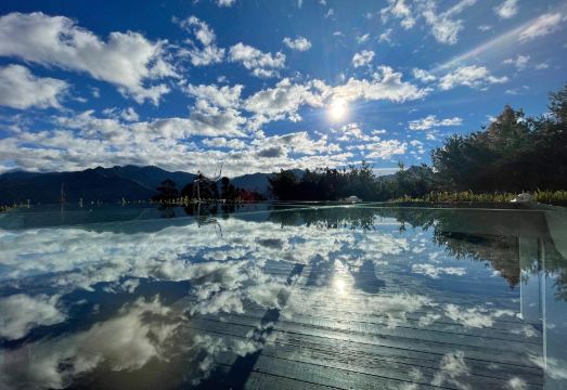 Ailiga Travel VillaHotel Overview