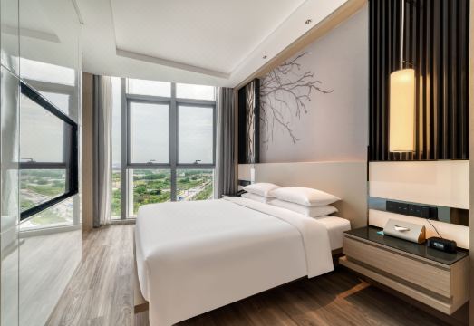Courtyard By Marriott Hangzhou XihuHotel Overview