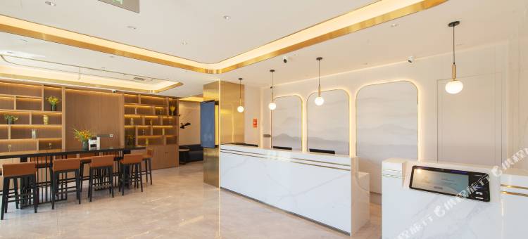 星程酒店(乌鲁木齐天山国际机场店)图片