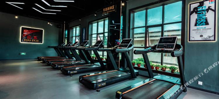 陇川泰达大酒店图片