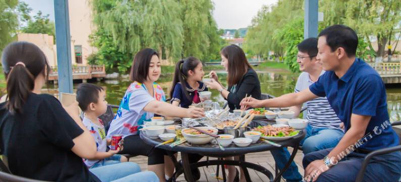 犀牛会温泉别墅图片
