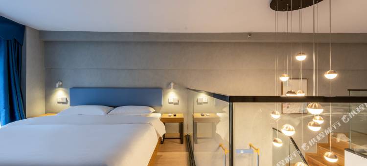 网鱼电竞酒店(武汉光谷科技会展中心店)图片