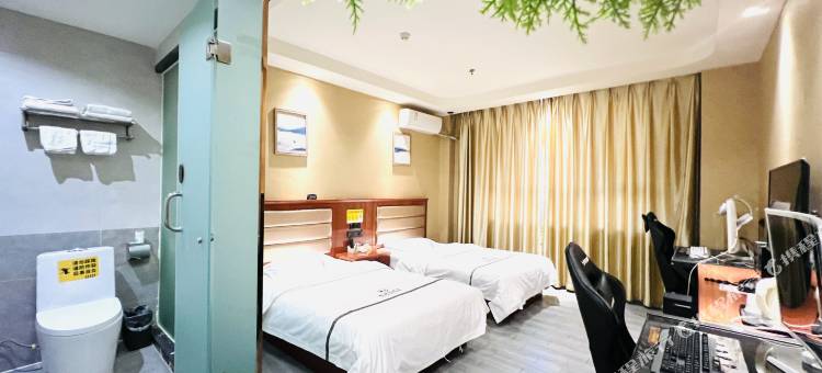 新斑马主题酒店(乌鲁木齐新天润国际社区地窝堡机场店)图片