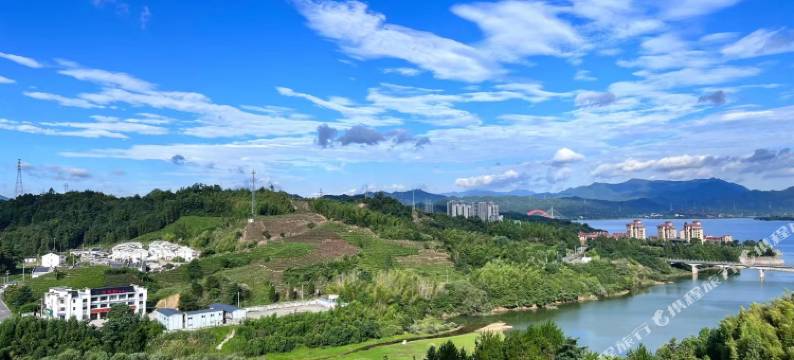 黄山·绿地太平湖度假酒店图片