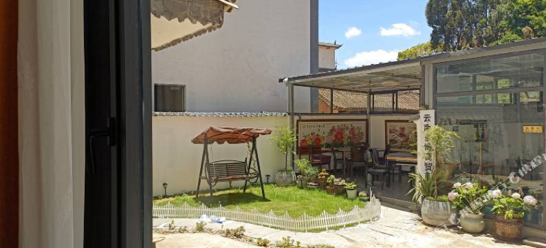 大理市红蓝知己客栈图片