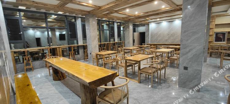 贵水商贸度假酒店(乌蒙大草原店)图片