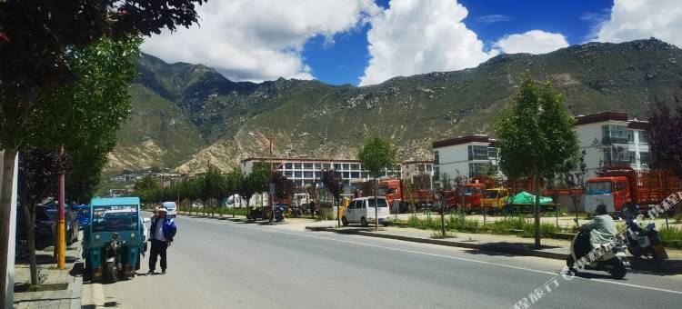 岁月如歌民宿(色拉寺店)图片