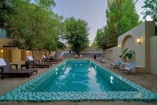 敦煌大漠之野酒店(鸣沙山月牙泉店)预订价格,联系电话位置地址【携程