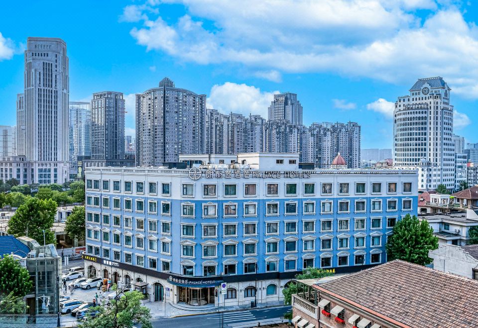 PALACE HOTELS(Tianjin Railway Station Italian Style Street) Hotel Overview