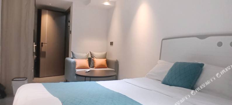 厦门三人行电竞酒店(厦门北站店)图片