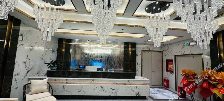 玛沁和平大酒店图片