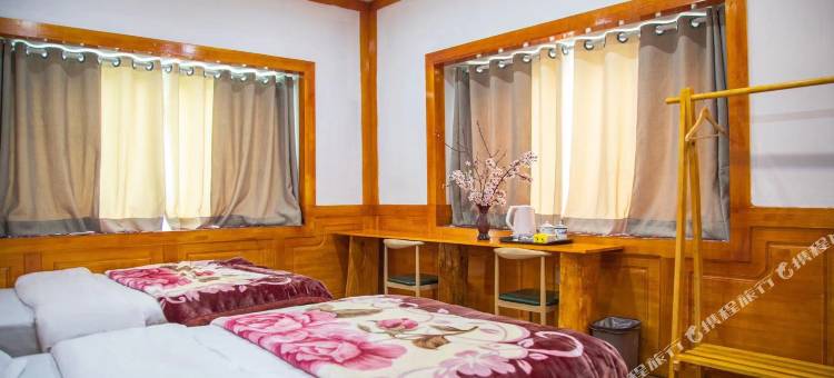 冈拉梅朵民宿图片