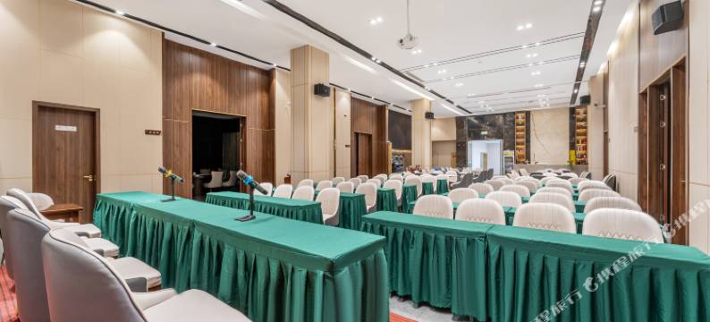 凯诗镘大酒店(四川文理学院莲花湖校区店)图片