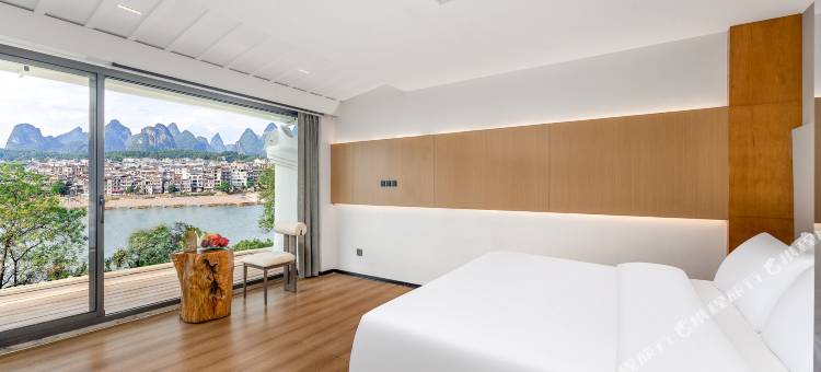 邻山·奢·江景酒店(阳朔西街漓江店)图片