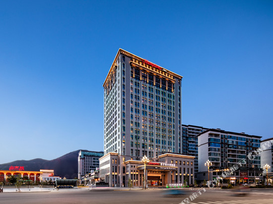 山南希尔顿欢朋酒店