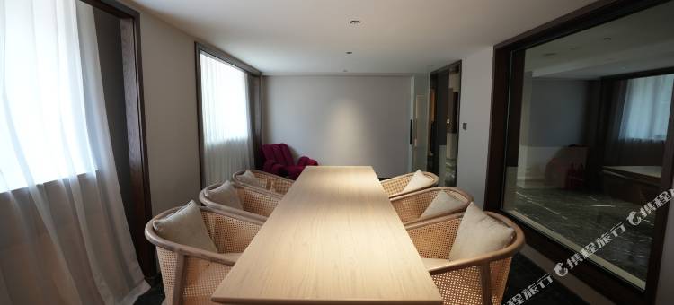 漠河银麓酒店(北极星广场店)图片