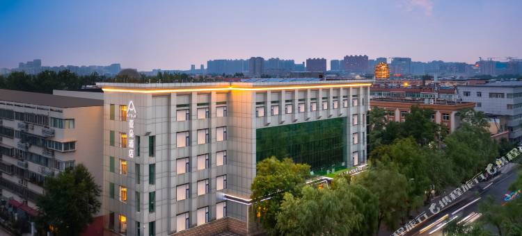 济南大明湖泉城路亚朵酒店图片