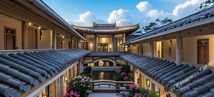 枕畔・初泊宿朗丨磨咖品茗・180°火山花园景设计师美宿(和顺古镇店)图片