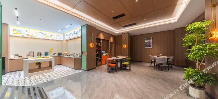 逸海假日酒店(汕头文光塔东山生活广场店)图片