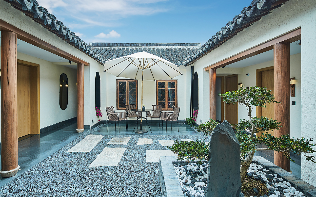 Yiman Hotel (Suzhou Guanqianjie Pingjiang Road Scenic Area)Over view