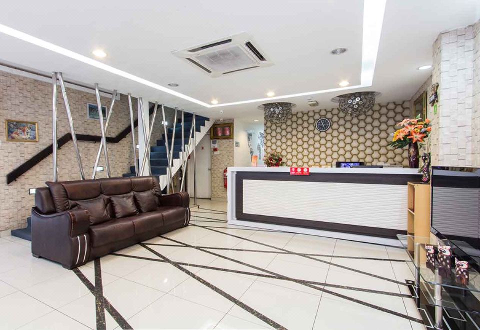 Lacomme Inn Hotel Overview