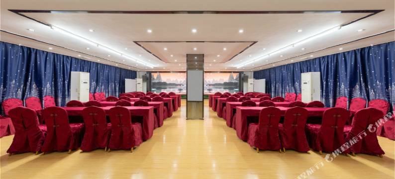 柏曼酒店(广州番禺桥南奥园广场店)图片