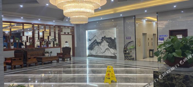 理县盘羊湖酒店(毕棚沟景区店)图片