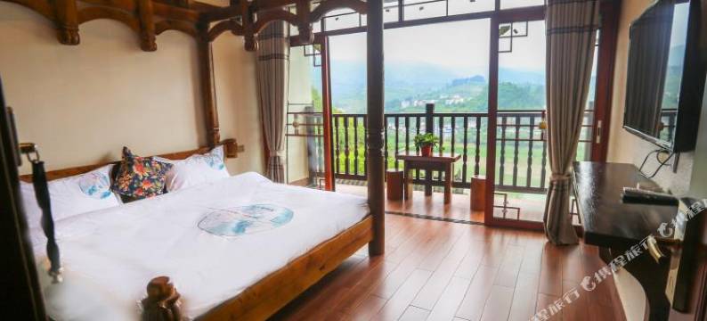 芙蓉镇临江楼客栈图片