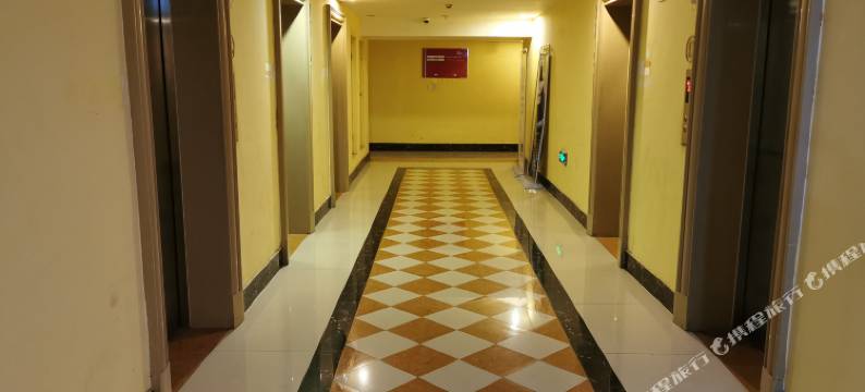 大侠电竞影视酒店(安阳万达广场店)图片