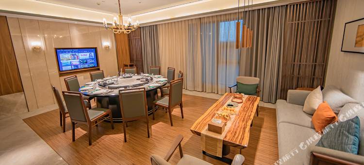 宜尚PLUS酒店(襄阳站民发商业广场店)图片