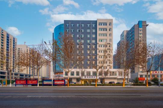 星程酒店(嘉祥高铁站石雕广场店)