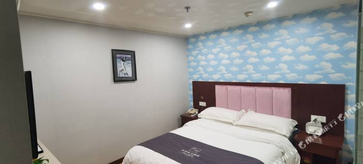 华坤城市酒店(王家湾地铁站武汉市建设学校店)图片